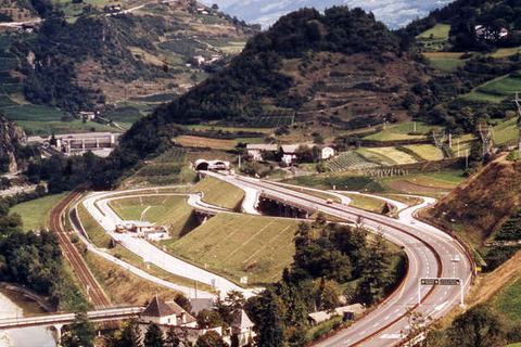 Uscita a Chiusa - Uscita realizzata con un innovativo tracciato nella stretta valle dell'Isarco