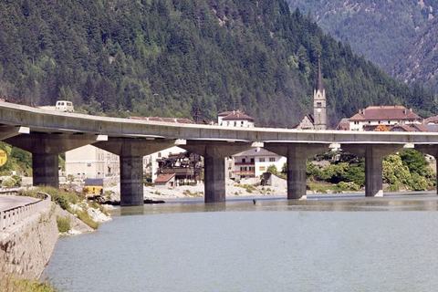 Ponte sul lago di Fortezza